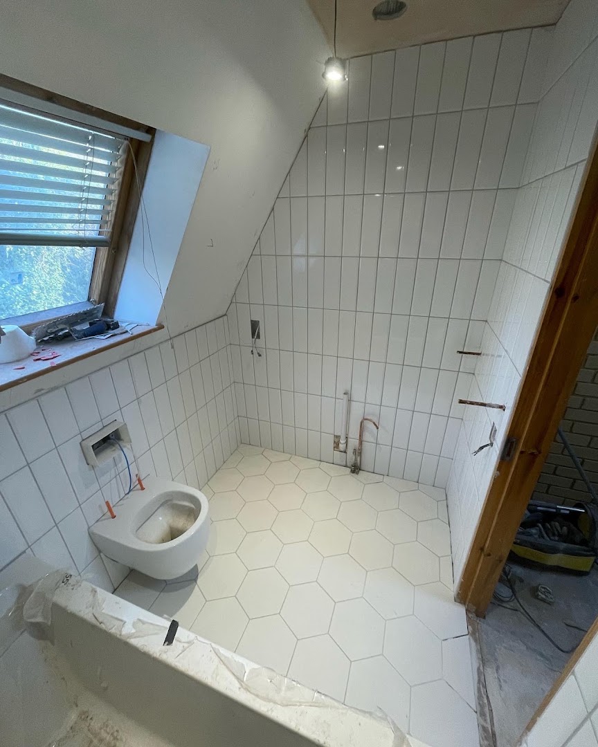 Beckenham Tiling and Bathroom Specialists — Photos 13